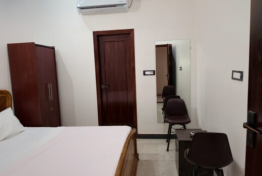 SAMRAT GUEST HOUSE