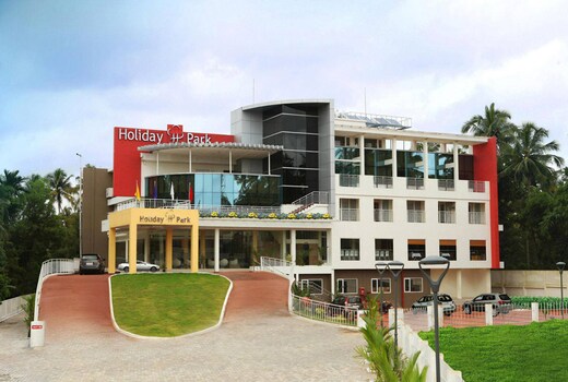 Hotel Holiday Park