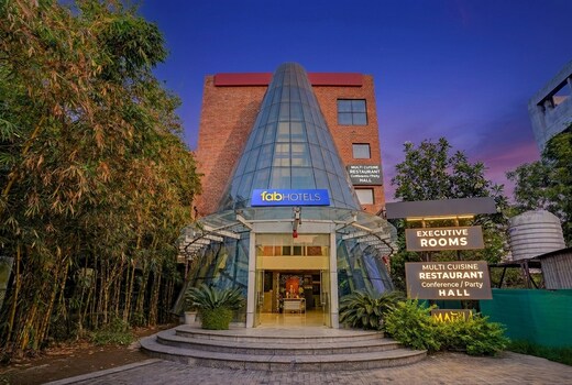FabHotel Satyan Inn