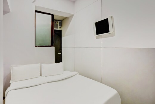 OYO 84596 Hotel North Campus