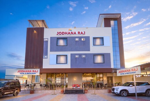 Jodhana Raj Hotel & Restaurant