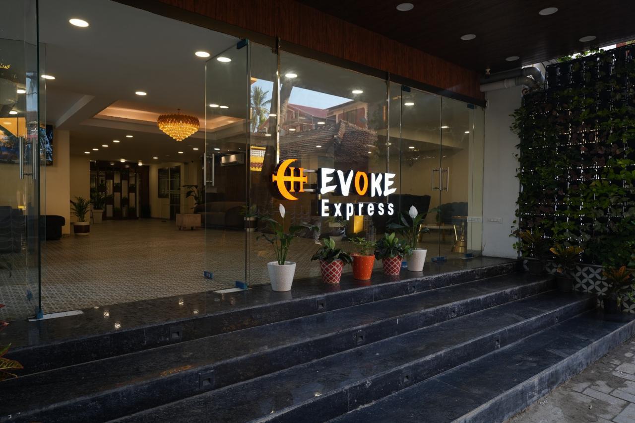 Evoke Express Candolim - Holidays Collections