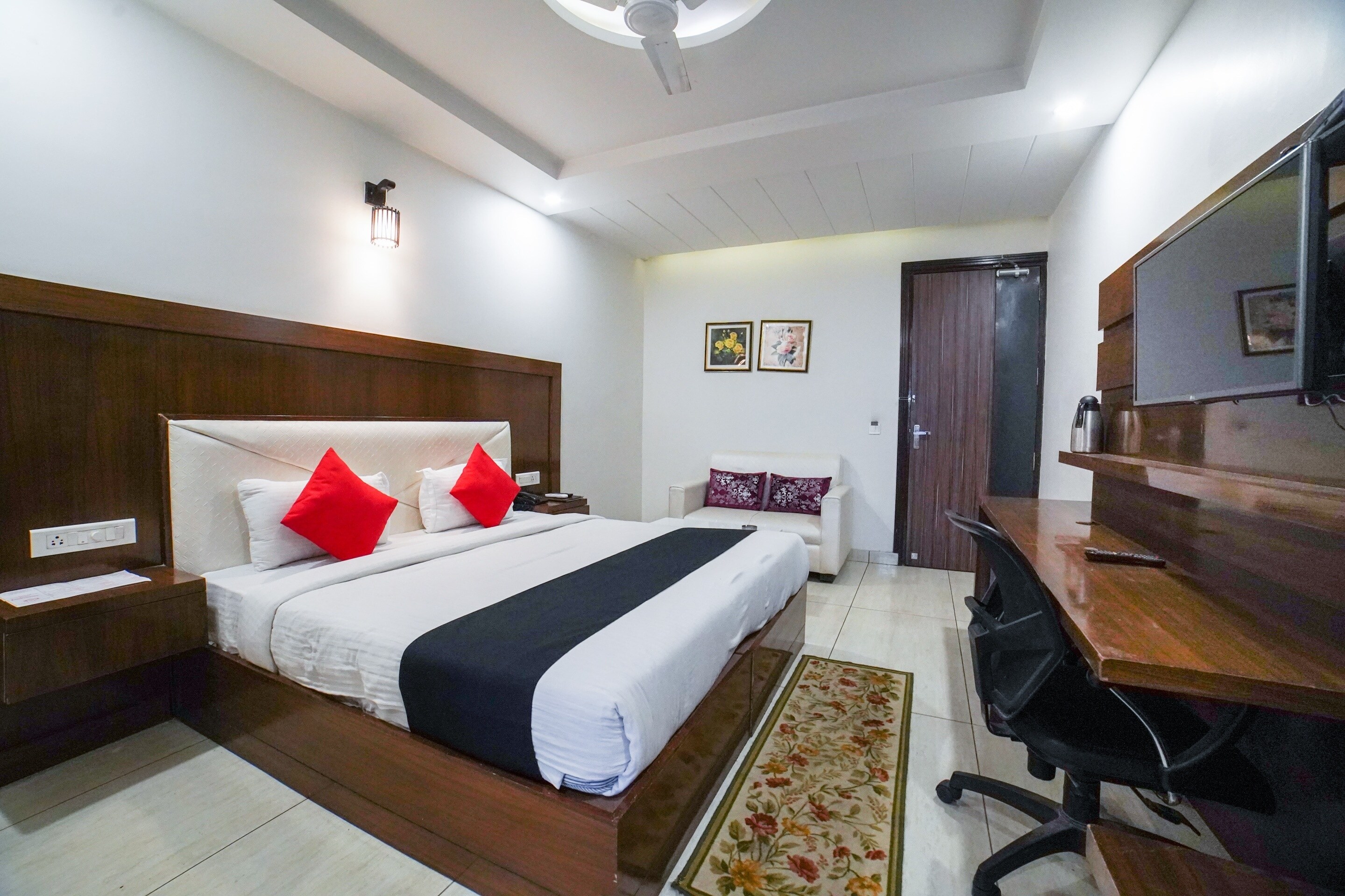Hotel O Prem Ratna