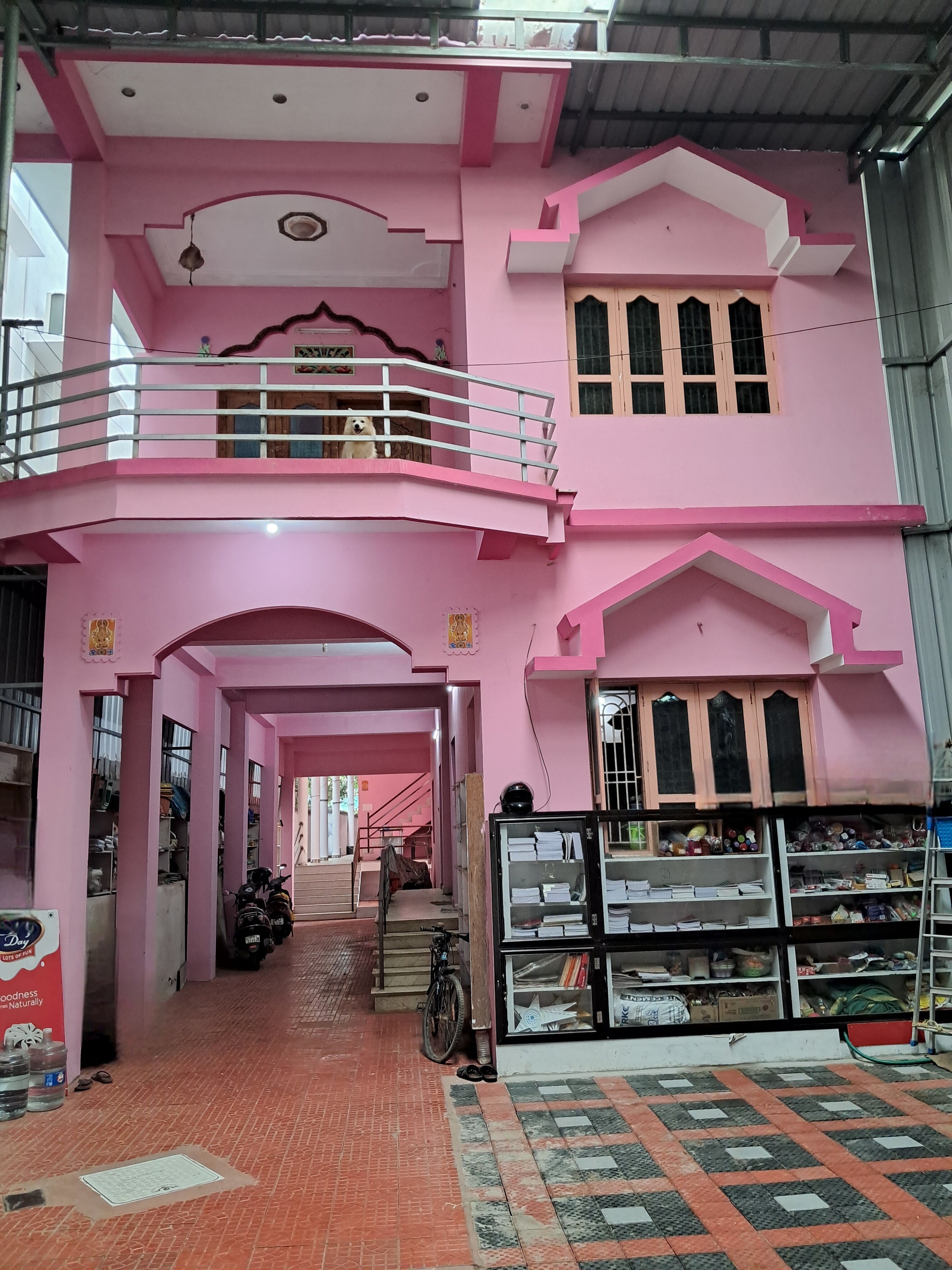 Main gallery