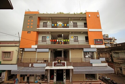 Hotel Daksh