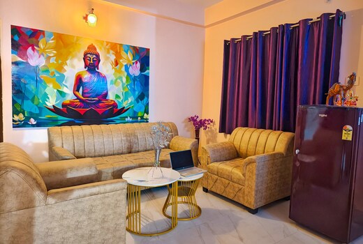 The Cloudy Stay | Entire 3BHK Apartment
