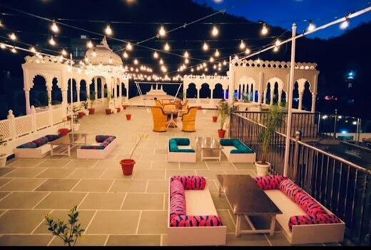 Leopard Valley Resort