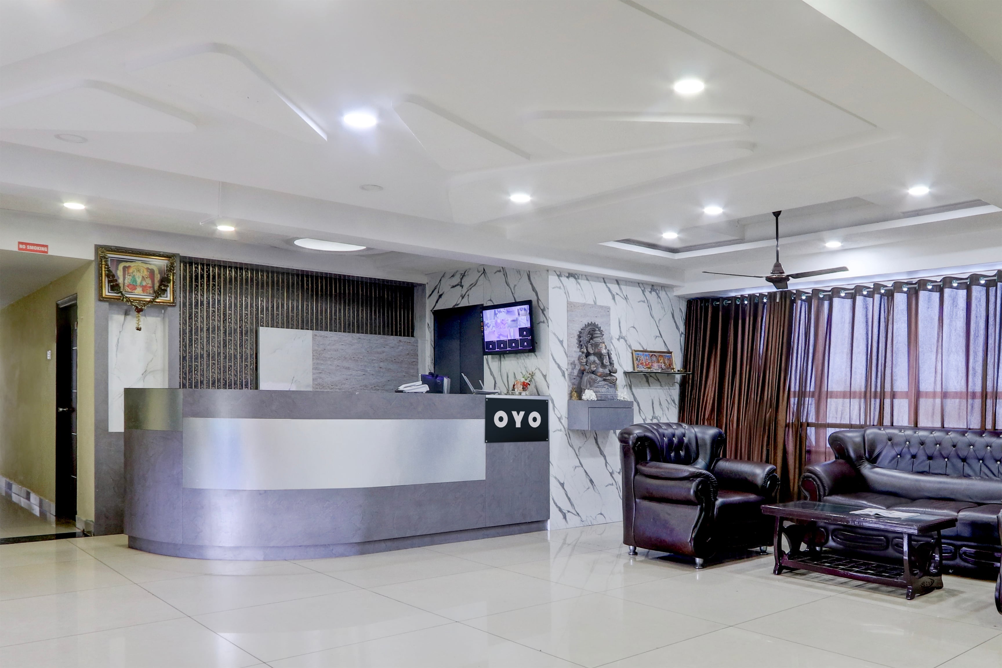 Hotel O Vaishnavi Grand