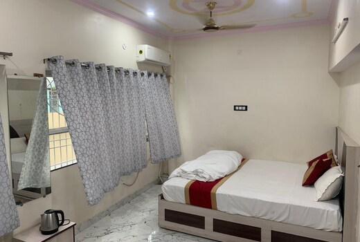 HOTEL MEHTA INN