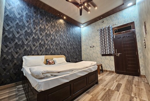 VINAYAK GUEST HOUSE