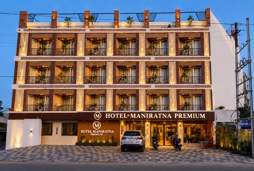 Hotel Maniratna Premium