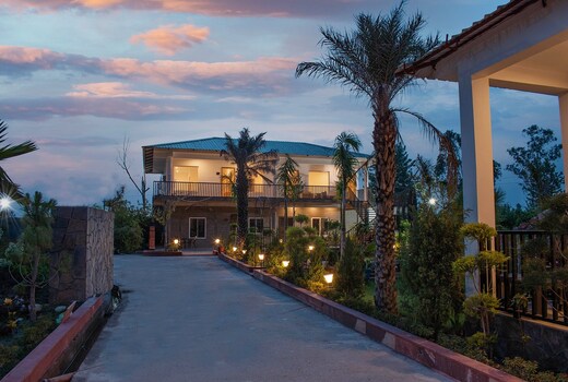 Palms Grove Resort Corbett