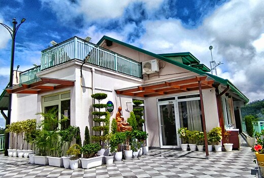 CoutrySide HomeStay