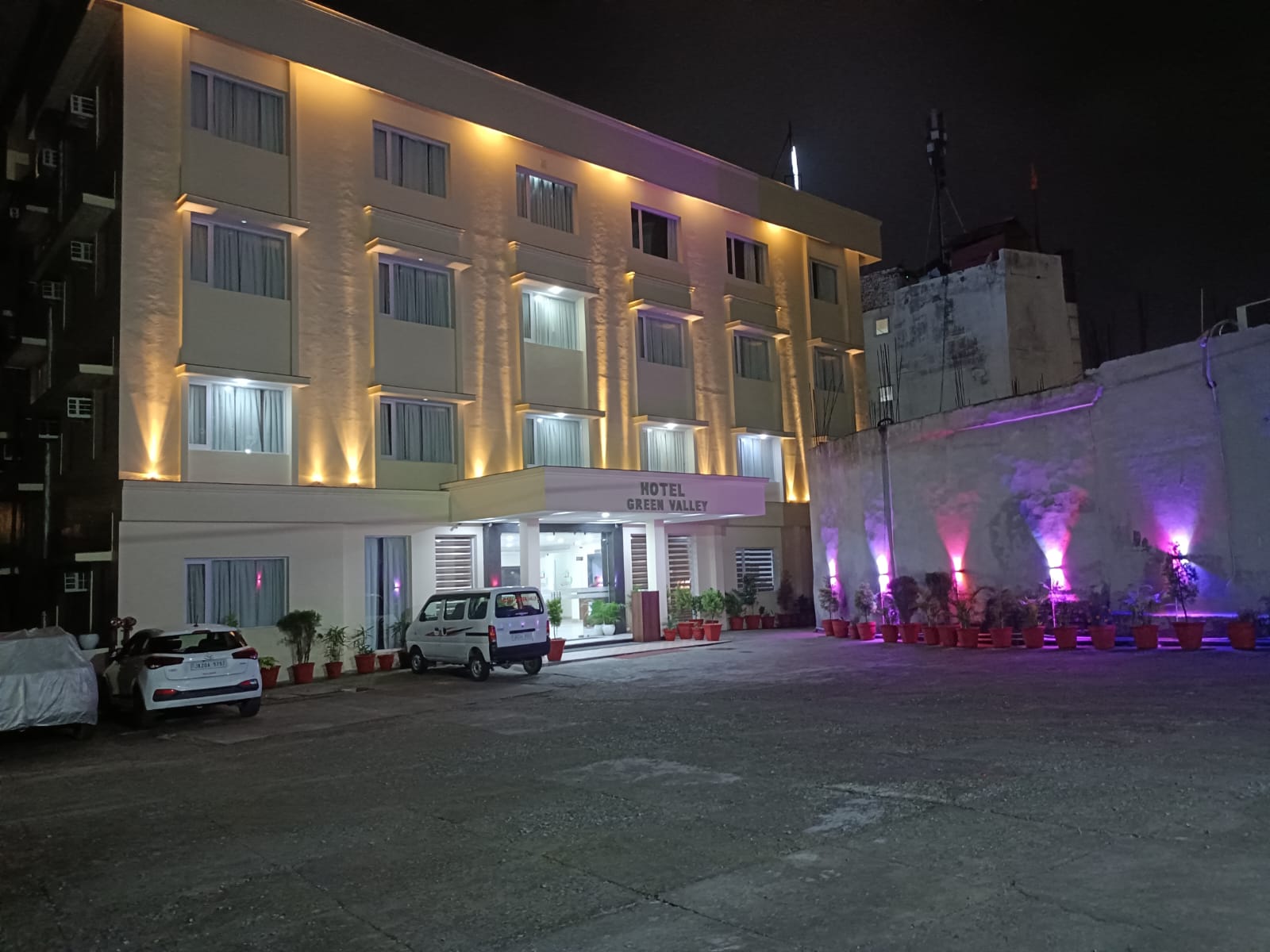 Hotel Green Valley