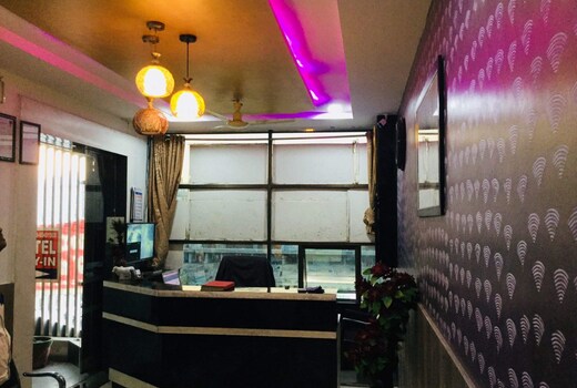Hotel Sky INN