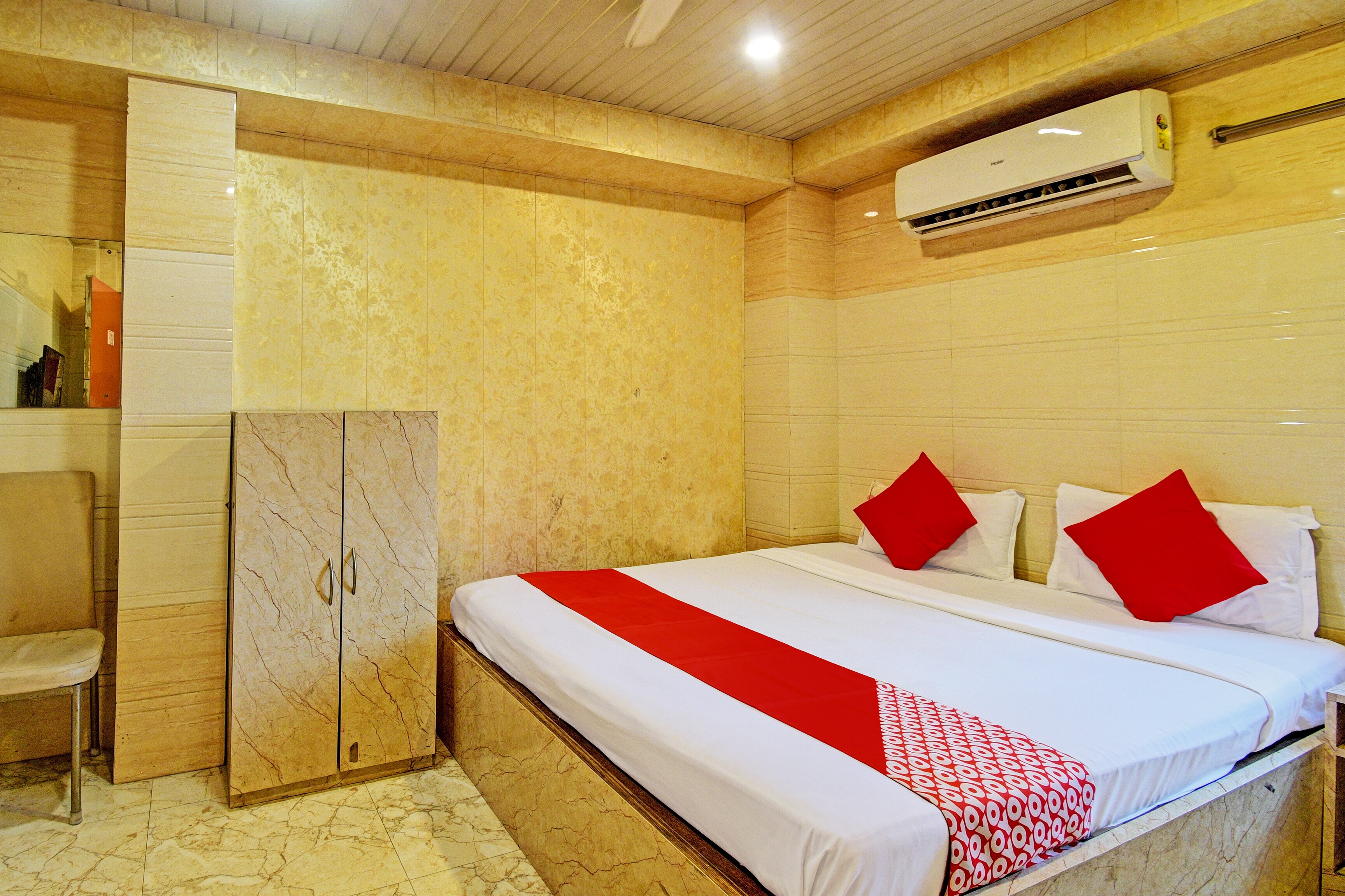 Super Hotel O Royal Inn