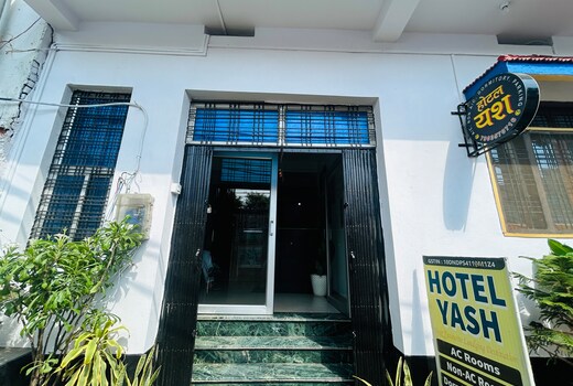 HOTEL YASH