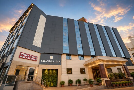 Chandra Inn