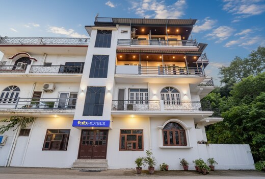 FabHotel Doon Classic Homestay