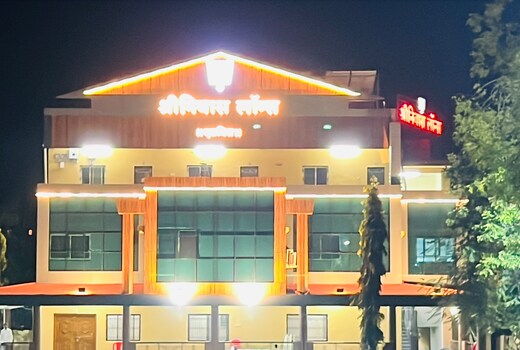 Shrinivas Residency A/c Lodging