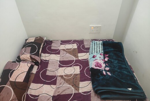 Purohit Ji Hotel