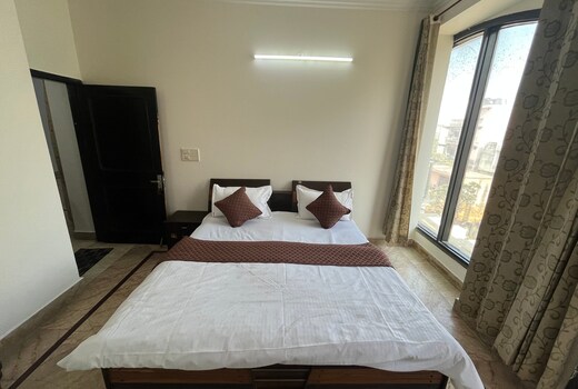 Dwarka Nest Max Yashobhoomi Airport