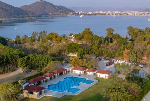 Maanya by the lake By Samav Hotels