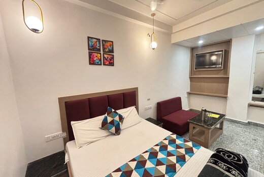 Luxmi Hotel