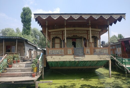Houseboat Glass gow