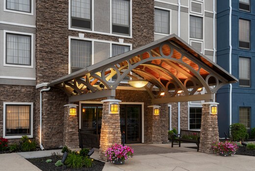 Staybridge Suites INDIANAPOLIS-AIRPORT
