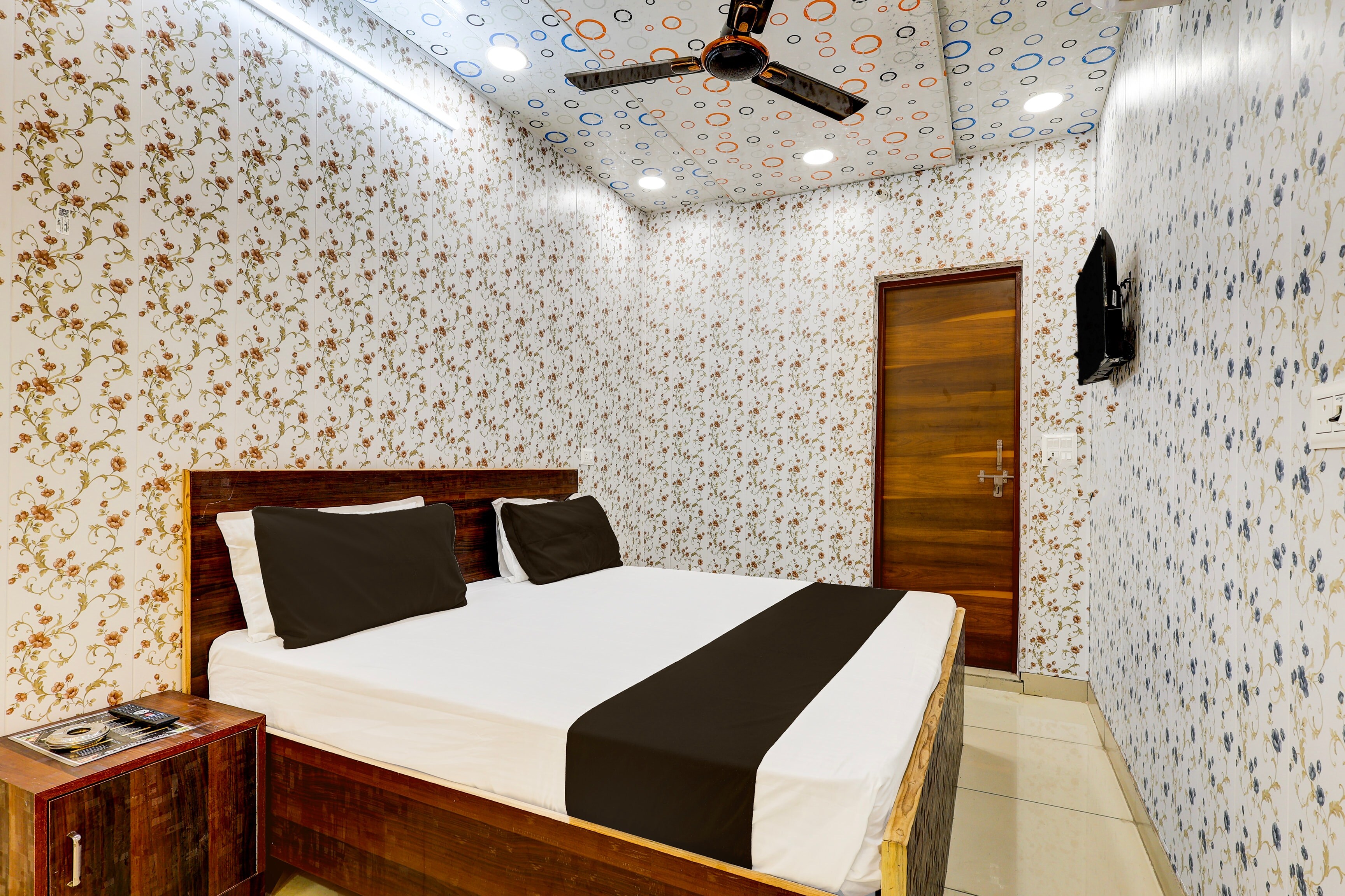 Hotel O Nangloi Residency