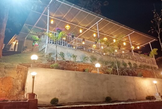 Hiyas Hotel and Resort
