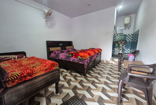 Devom Guest House