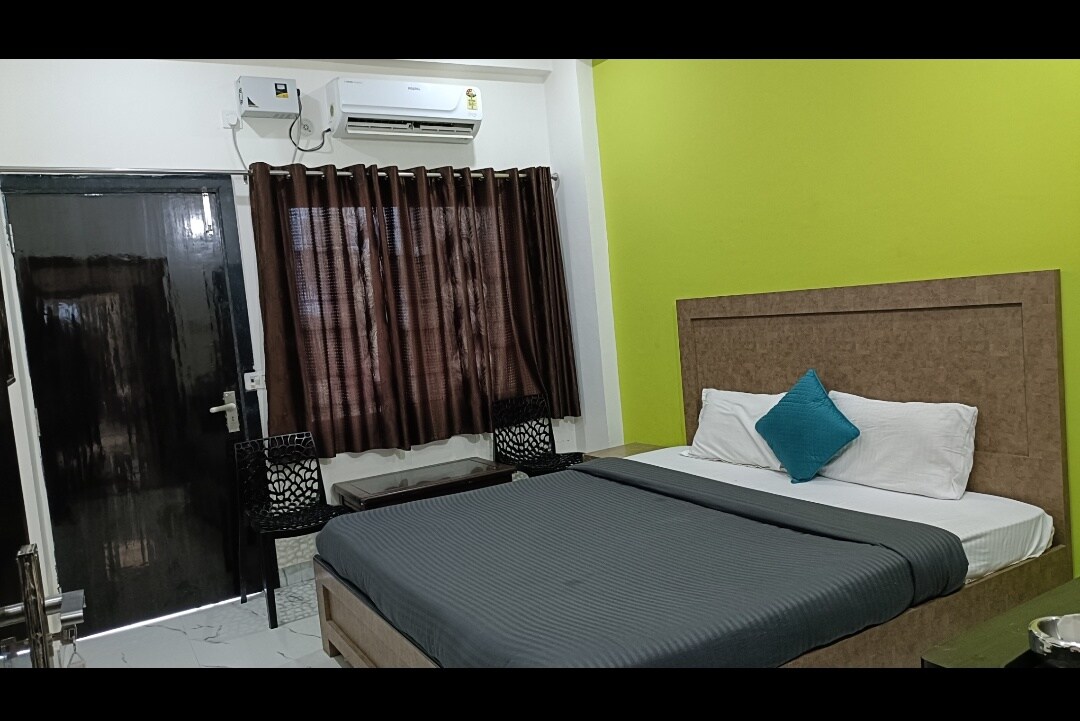 Hotel Archana By BookingCare