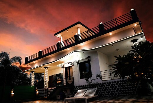 H2O Mountains (5 BHK)