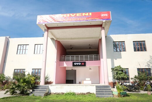 Hotel O Triveni Hotel and restaurant