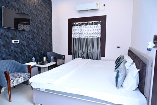 Hotel Ramarsh Palace