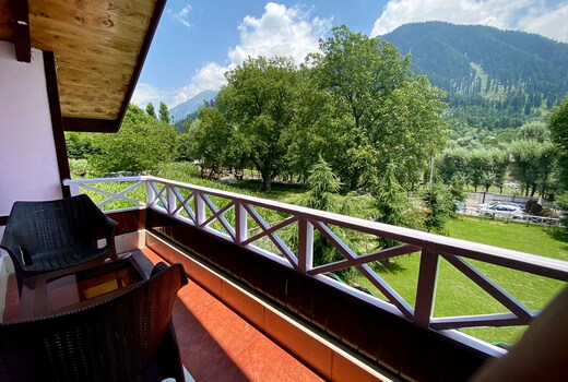 Six Seasons Pahalgam