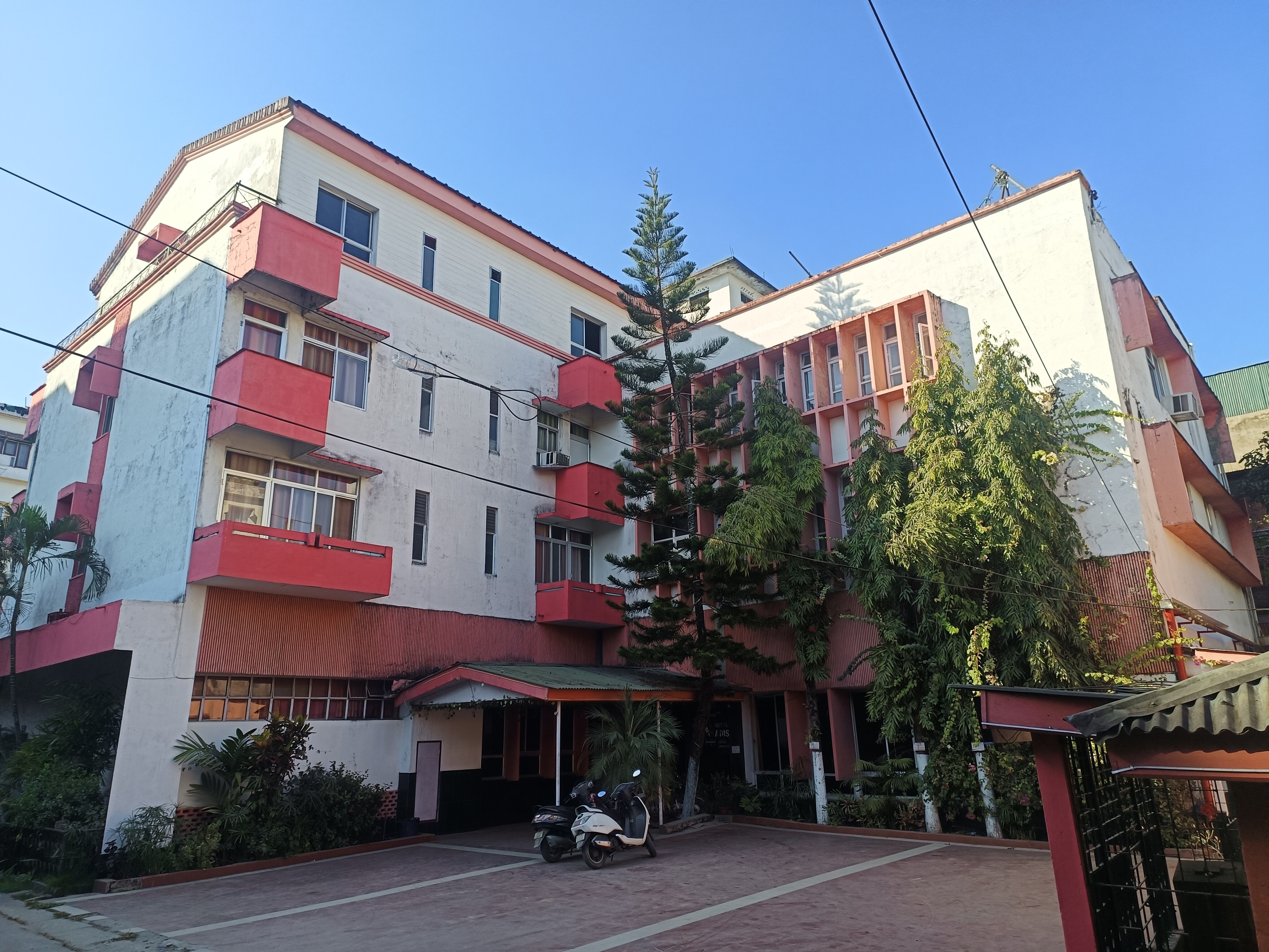 Paradise Hotel