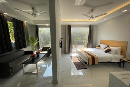 The Empire Rooms & Boutique Near Cyber City Gurgaon
