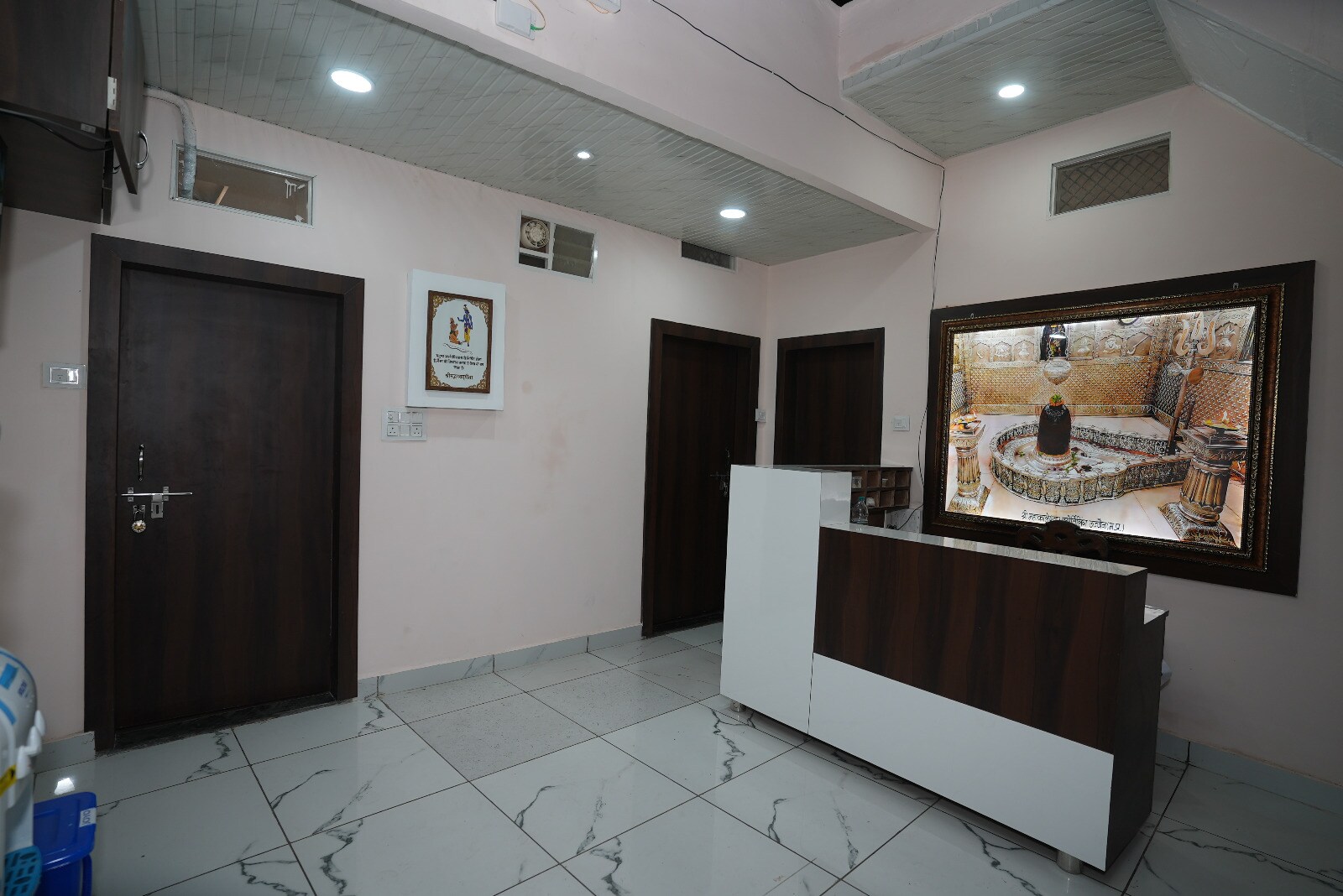 New Vijay Palace Hotel