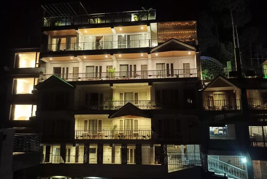 Dunn Perk Manor Homestay | Rooms & Restaurant
