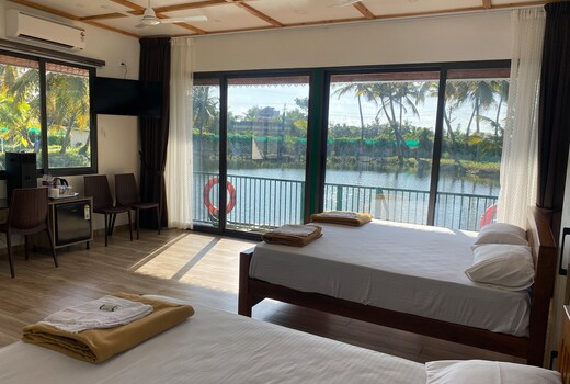 Ann s Aqua stay Kochi