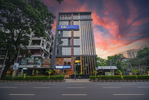 FabHotel Prime Karims