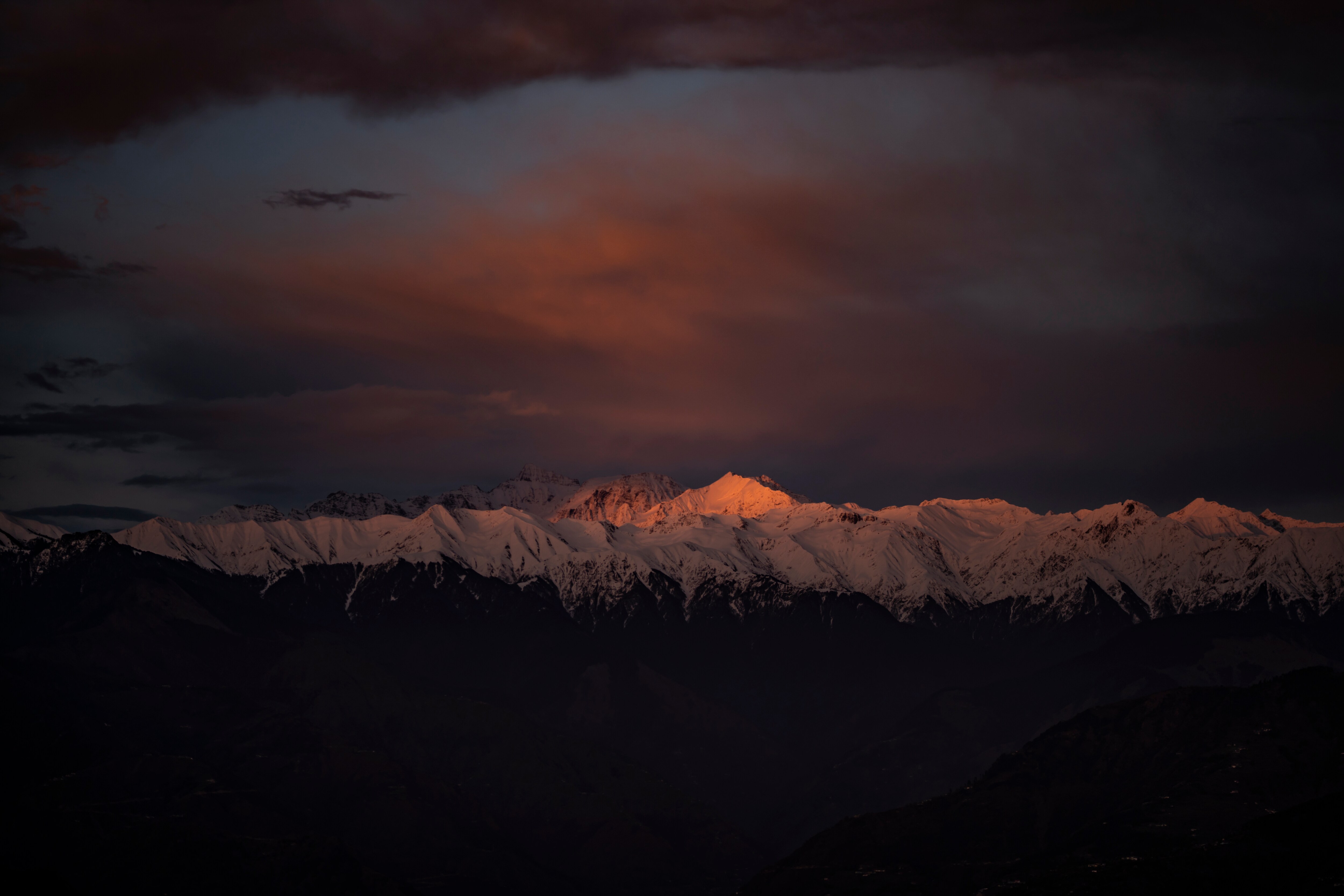 Himalayan Canvas | Rooms & Caretaker