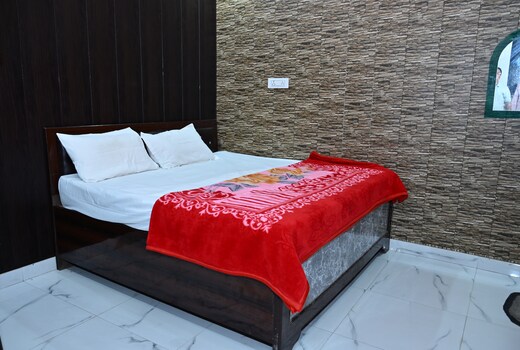 Shanti palace and restaurant