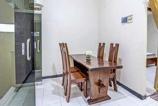 OYO 91920 Pondok'ku Inn