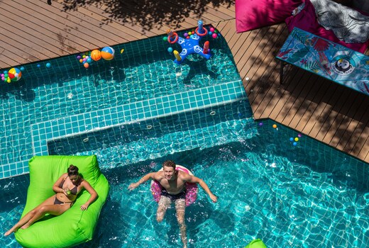 Mad Monkey Phuket