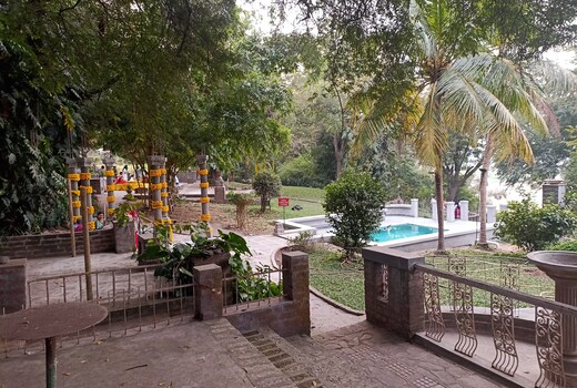 Misriote Farm Stay | Rooms & Caretaker