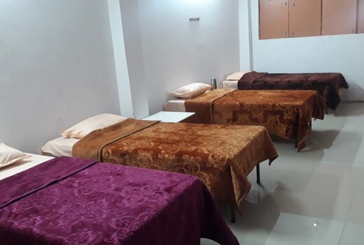 Nityanand Guest House